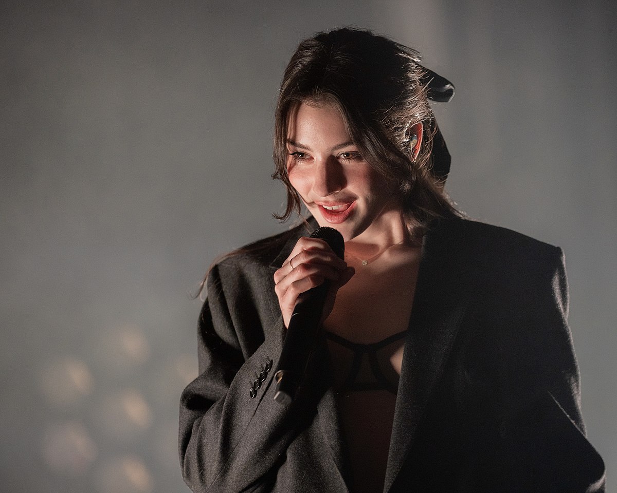 Gracie Abrams presenta 'The Story of Us' con una colaboración junto a Taylor Swift