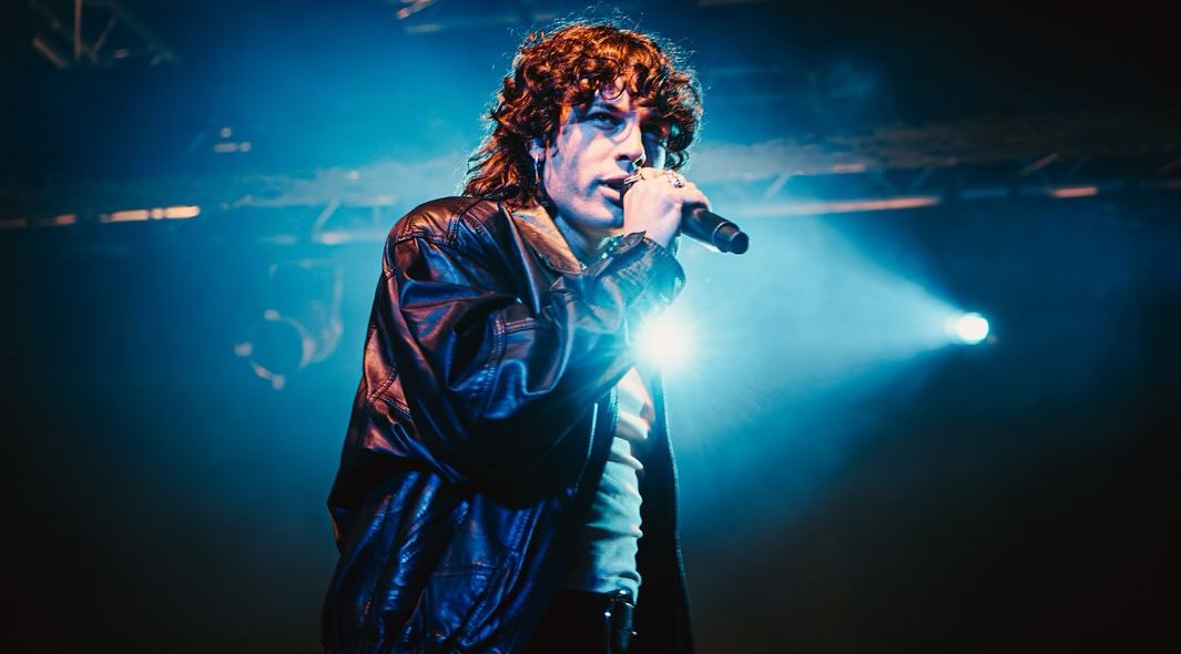 Leo Rizzi desprende luz y elegancia en la Razzmatazz 2 de Barcelona